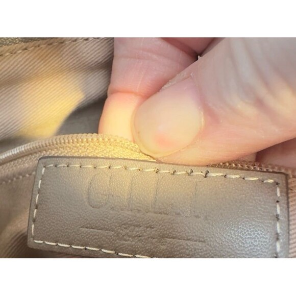 Gill Leather Crossbody Handbag - Picture 7 of 15